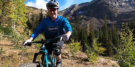 Big smile while riding the MTB, Fuel Right Feel Great!